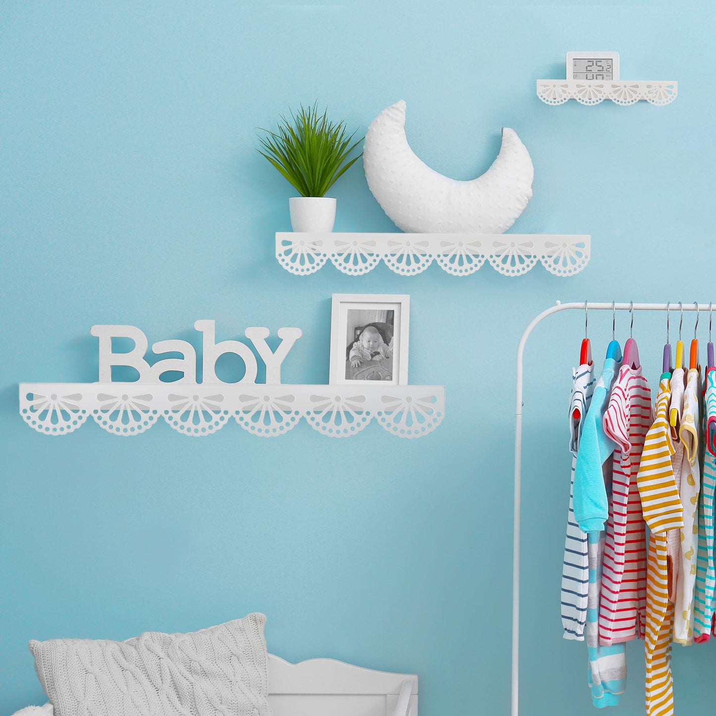 Scallop Metal Floating Shelves, 3pc Picture Ledge Set - White