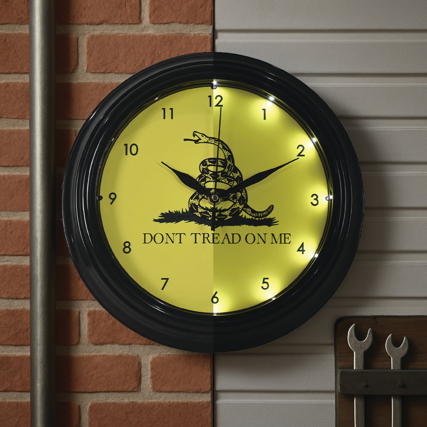 Don’t Tread On Me LED Wall Clock - Patriotic Gadsden Decor 12"