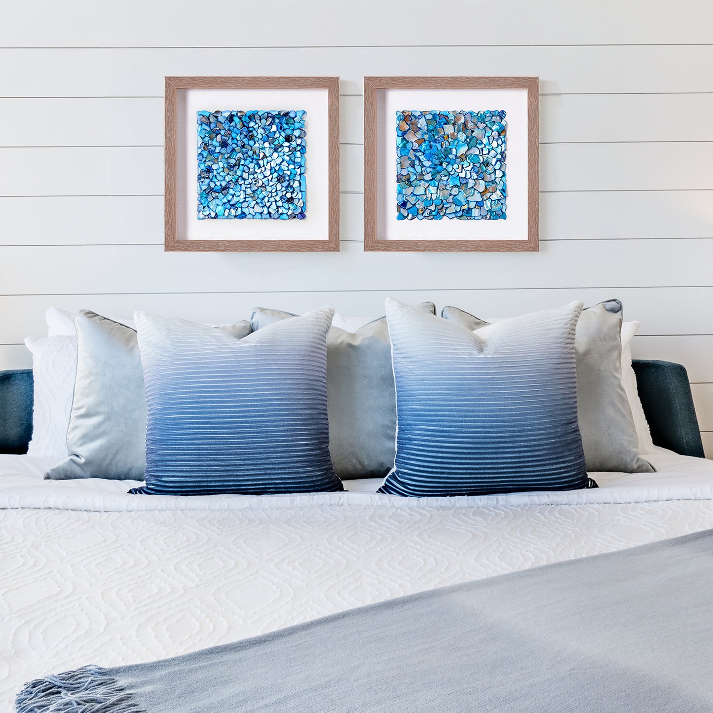 Framed Wall Art with Seashell decoration and Glass Cover 2-Piece Set in Blue